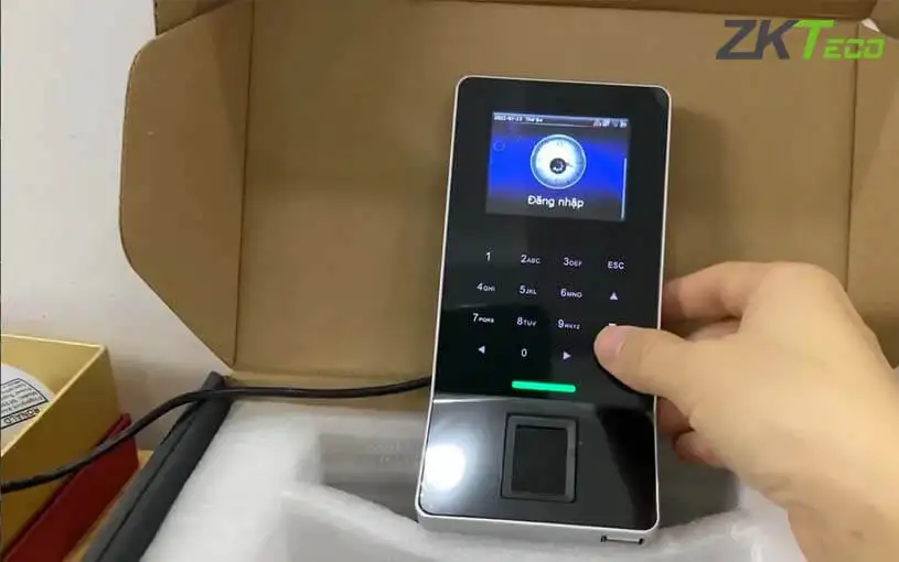Máy chấm công vân tay thẻ ZKTeco F22 ID