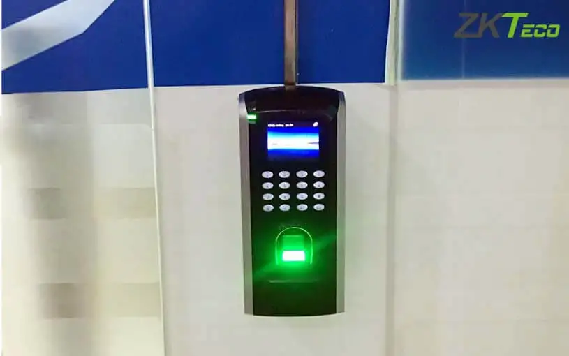 Máy chấm công vân tay ZKTeco SF200