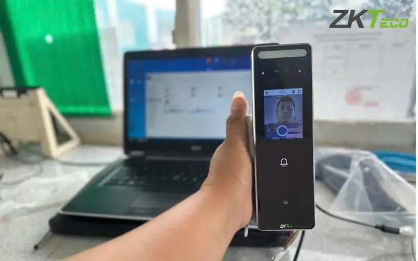 Máy chấm công khuôn mặt ZKTeco SpeedFace-V3L[QR]